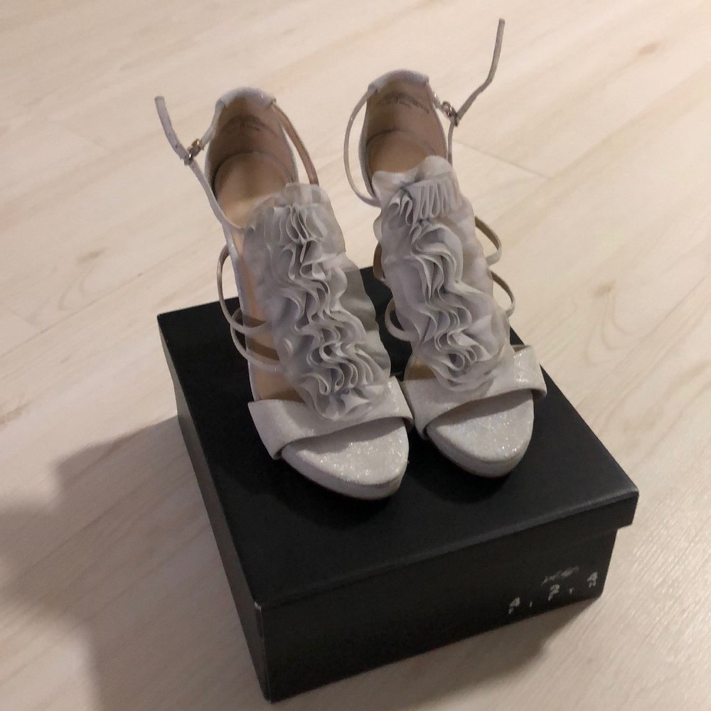 Event shoes .